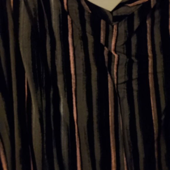 Gorgeous striped summer dress - Picture 2 of 3